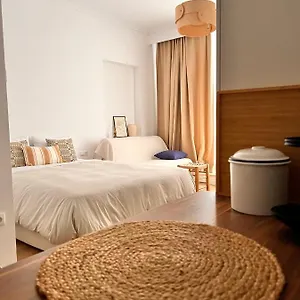  Couette-café Adi Boutique House